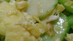 黄瓜炒鸡蛋