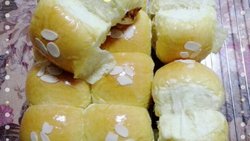 中种豆沙小餐包~