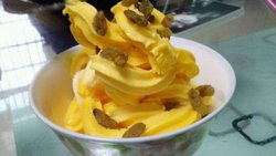 芒果牛奶冰淇淋