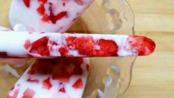 草莓酸奶冰棒