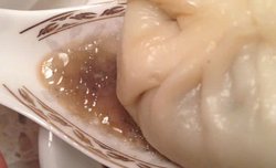皮冻灌汤包