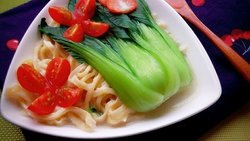 小刀鱼汤面（一整条鱼都在里面）