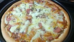 金枪鱼香肠披萨（9寸）
