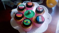 世界杯翻糖杯子蛋糕