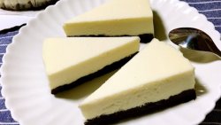 豆腐乳酪蛋糕-黑白分明，口感清爽