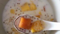 芒果椰奶芋圆西米露