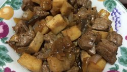 黑胡椒杏鲍菇牛肉粒