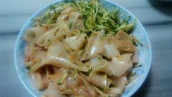 夏天就要吃凉皮