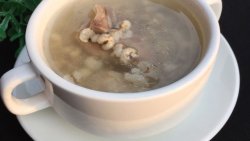 薏米猪骨汤