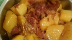 牛腩炖土豆
