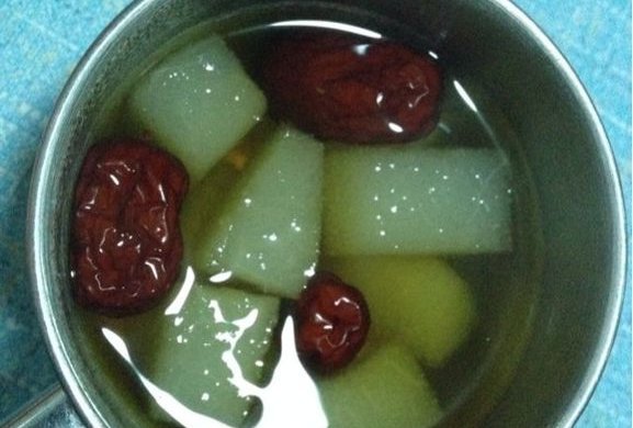 秋季咳嗽。雪梨