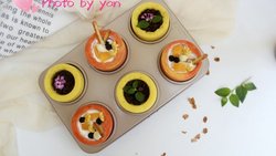 春天的颜色-彩色杯子蛋糕