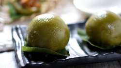 酱肉笋丁青团