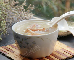 凤爪海螺瘦肉汤