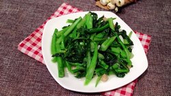 油渣炒菜心