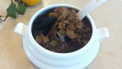 保健汤水---舞茸灵芝排骨汤