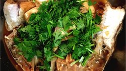 红烧鱼头豆腐