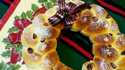 圣诞蔓越莓花环面包