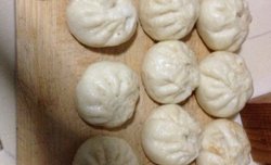 蟹黄大肉包