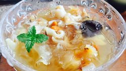 鱼胶银耳羹