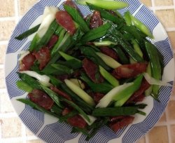 大蒜炒腊肉（快手菜）