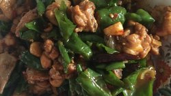 家常青椒炒鸡翅