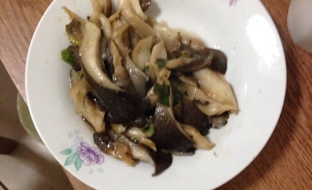 清炒蘑菇