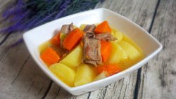 土豆清炖排骨