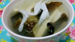 银鱼木耳豆腐汤～～自创私房菜