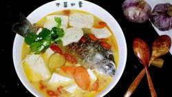 三红鲫鱼豆腐汤