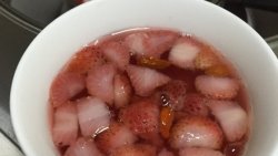懒人草莓糖水