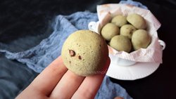 抹茶蜜豆恐龙蛋