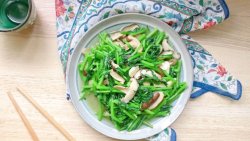 清炒香菇茼蒿 — 绿色蔬菜之旅