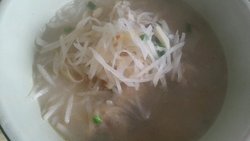 鲫鱼萝卜汤