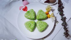 牛油果饭团