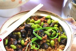 海参青豆煲仔饭