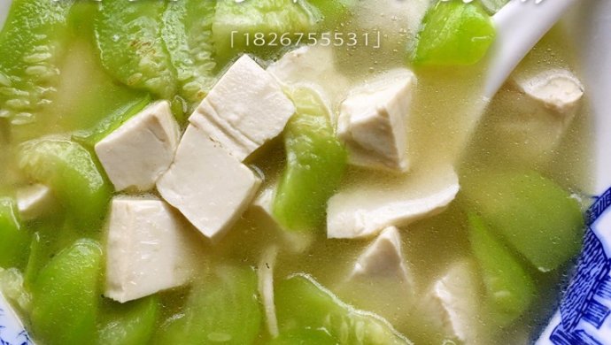 丝瓜豆腐汤