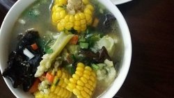 蔬菜大骨汤