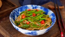 芸豆肉丝炒面