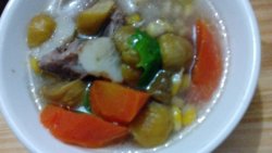 玉米板栗萝卜汤