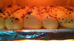 椰香豆沙排包