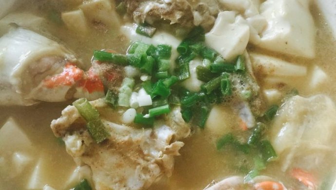 梭子蟹炖豆腐