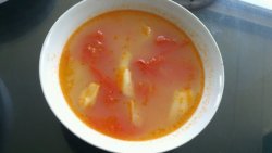 西红柿黄瓜汤