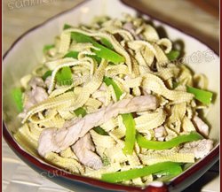 东北尖椒干豆腐