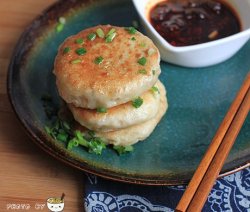 猪肉发面馅饼