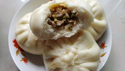 酸豆角猪肉包子