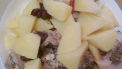 土豆排骨汤