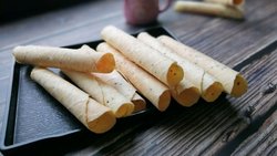 香酥鸡蛋卷