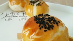 蛋黄酥