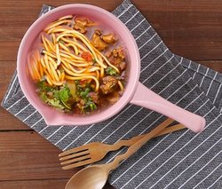 砂锅红烧牛肉面
